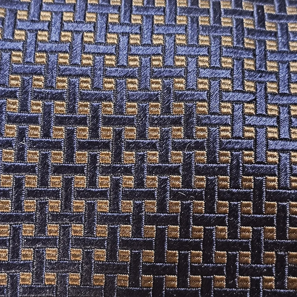 SUDBURY TIE